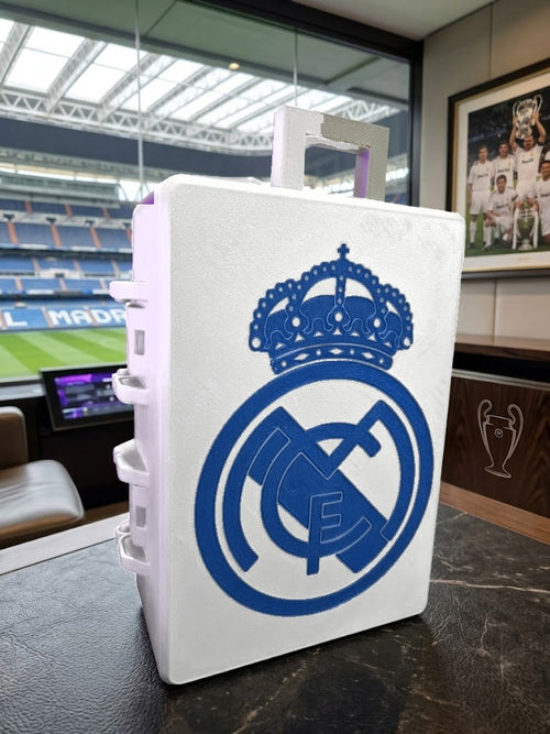 Caja porta-objetos con escudo Real Madrid en palco del Bernabéu - caja blanca y escudo azul